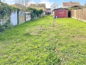 CHAPEL ROAD- click for photo gallery